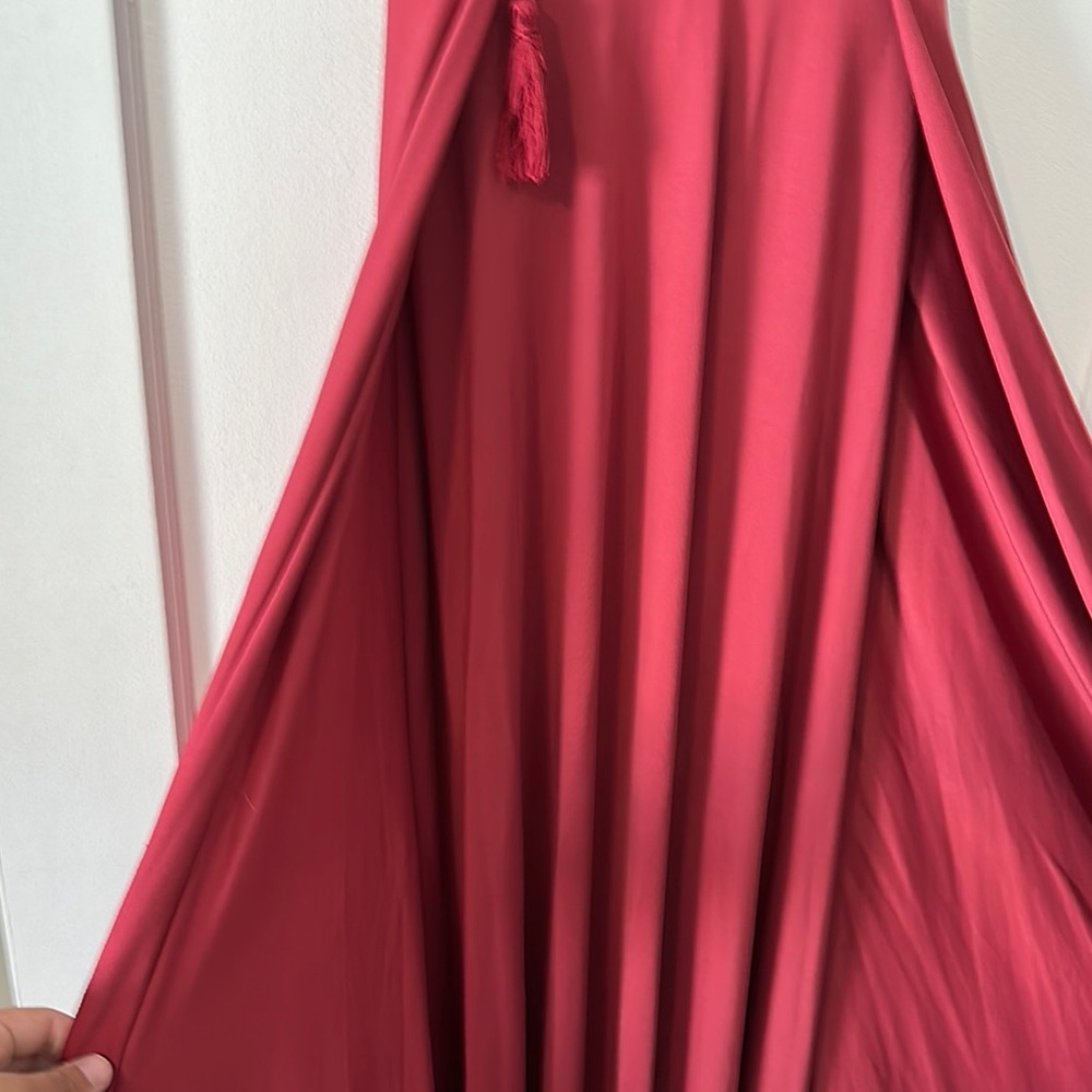 Elegant Red Ruffled Dress - Picture 3 of 4